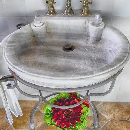 Bed & Breakfast La Vecchia Quercia 3*